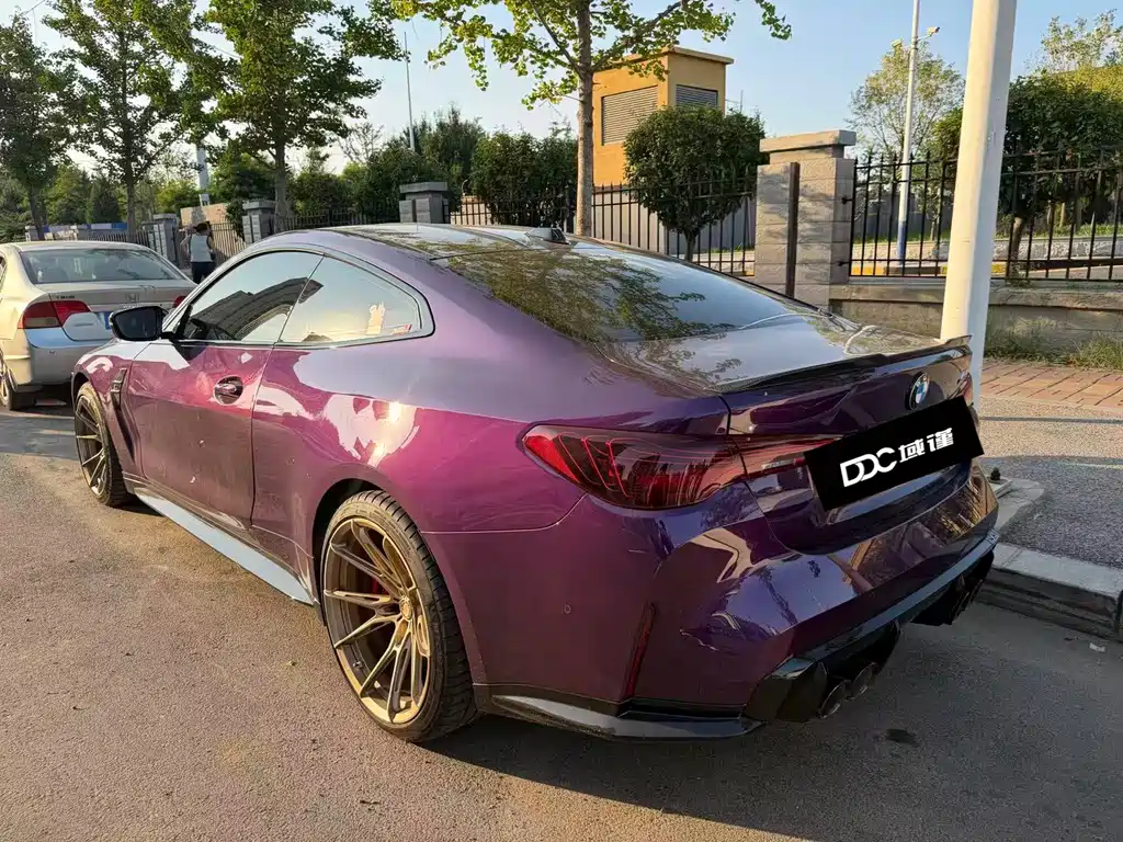 BMW M4 — миниатюра 2