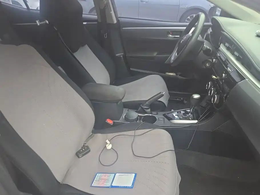 Toyota Corolla — миниатюра 8