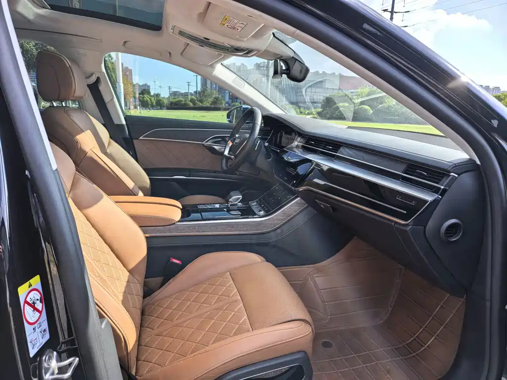 Audi A8 — миниатюра 11