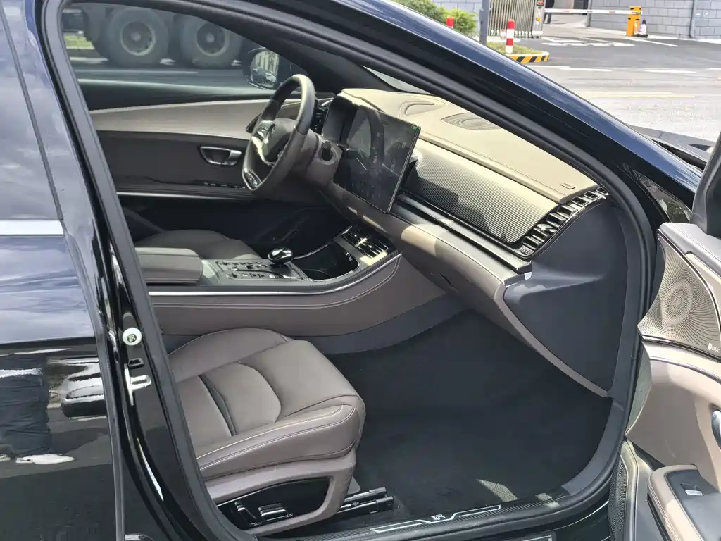 BYD Han — миниатюра 7