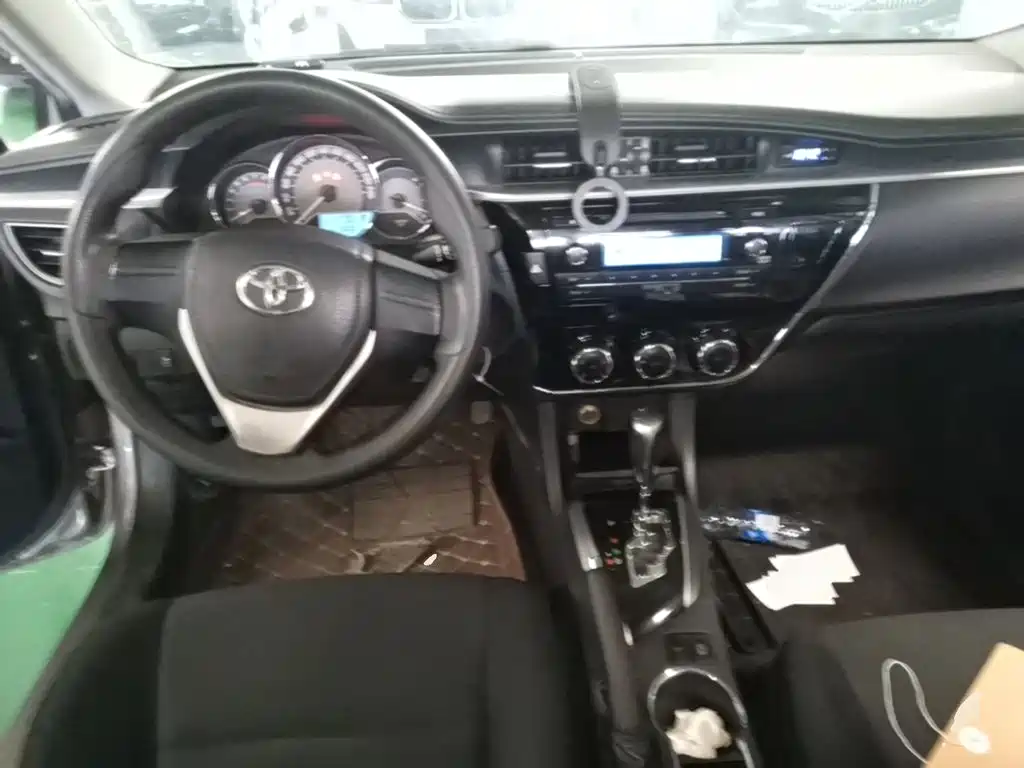 Toyota Corolla — миниатюра 10
