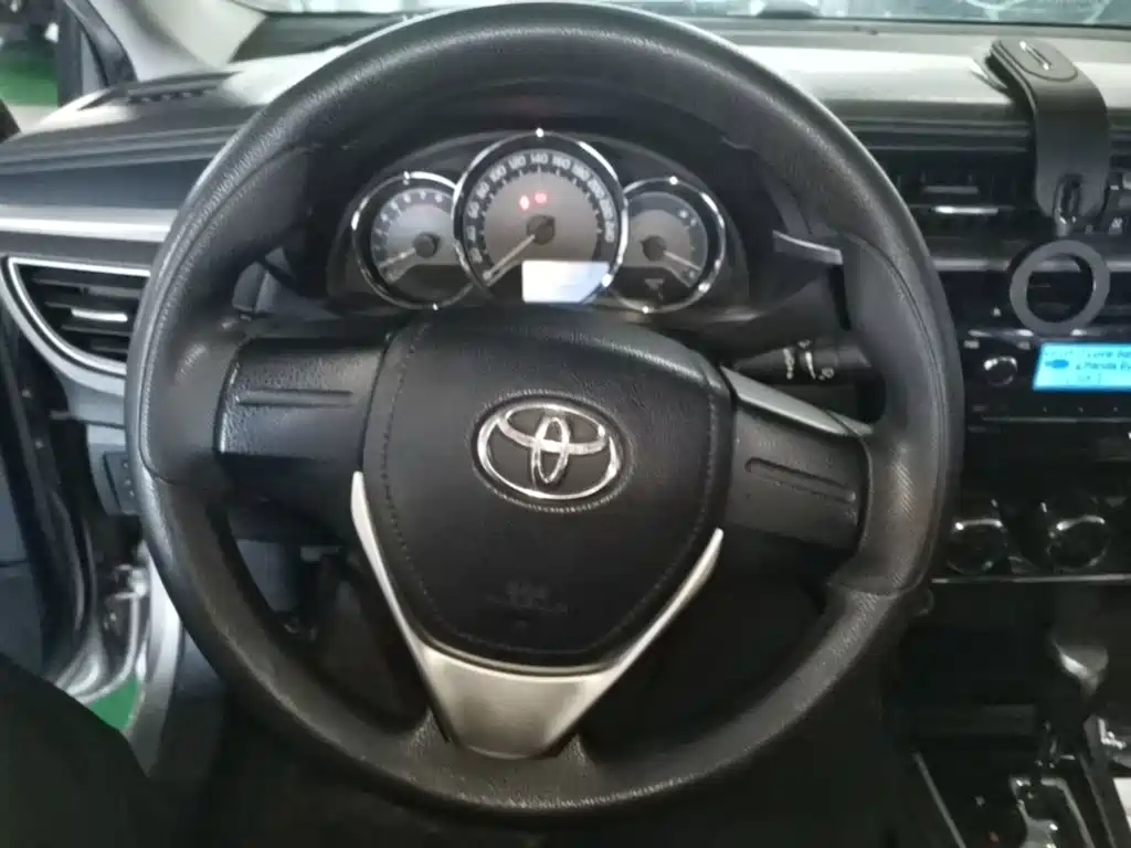 Toyota Corolla — миниатюра 11