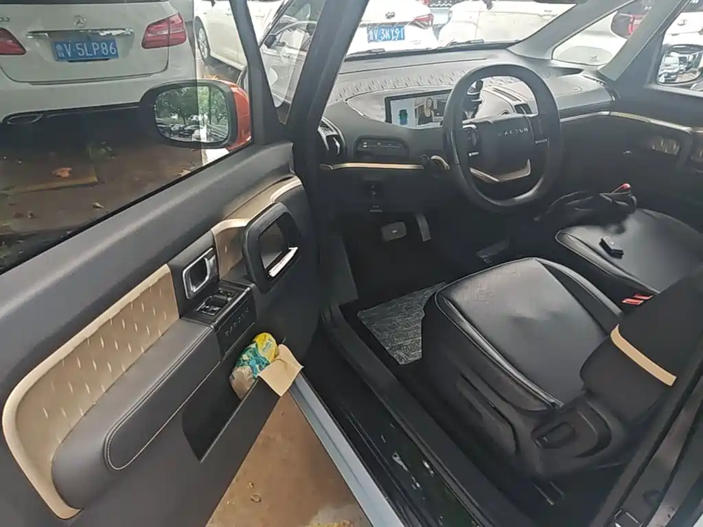 Baojun KiWi EV — миниатюра 16