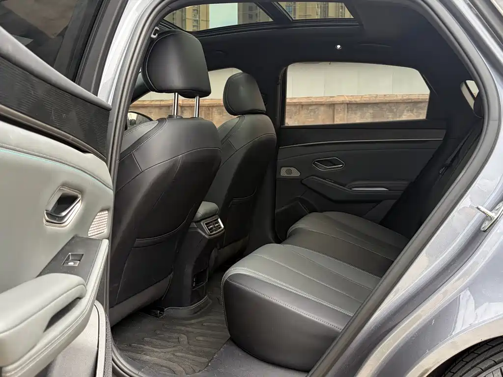 BYD Qin L — миниатюра 10