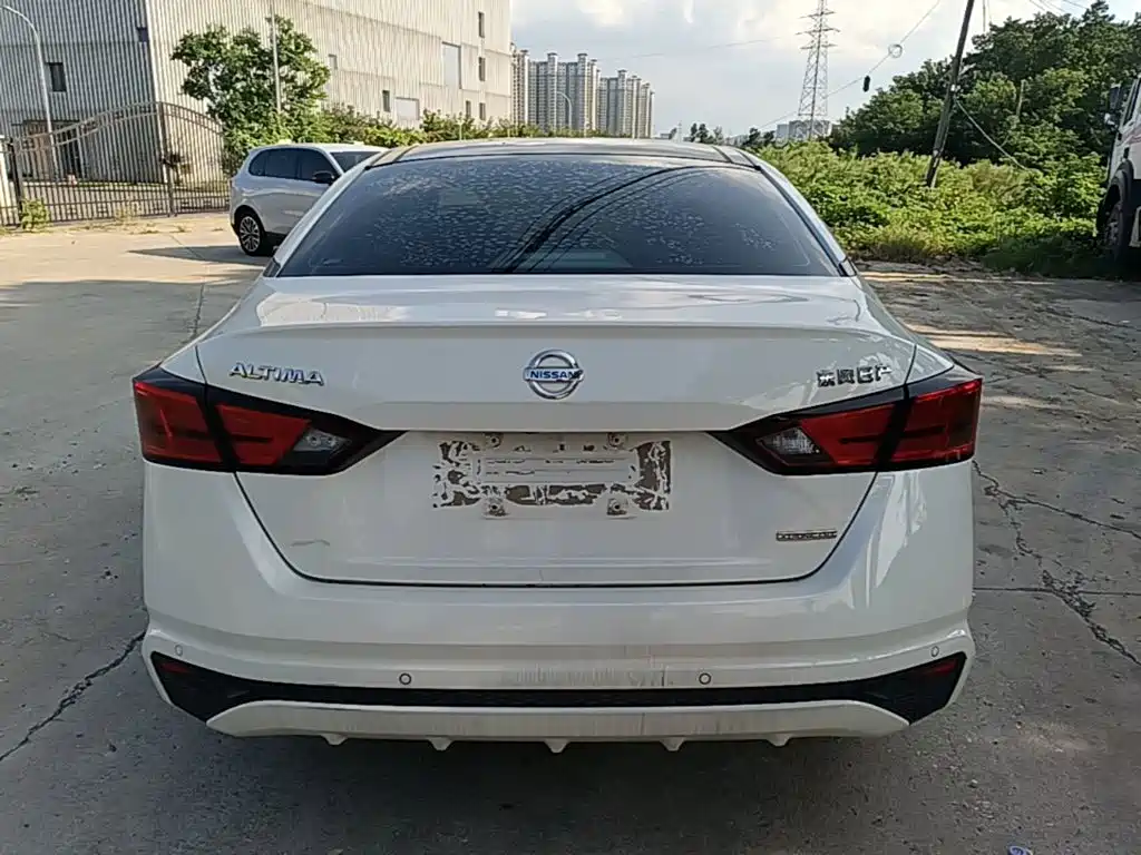 Nissan Teana — миниатюра 6