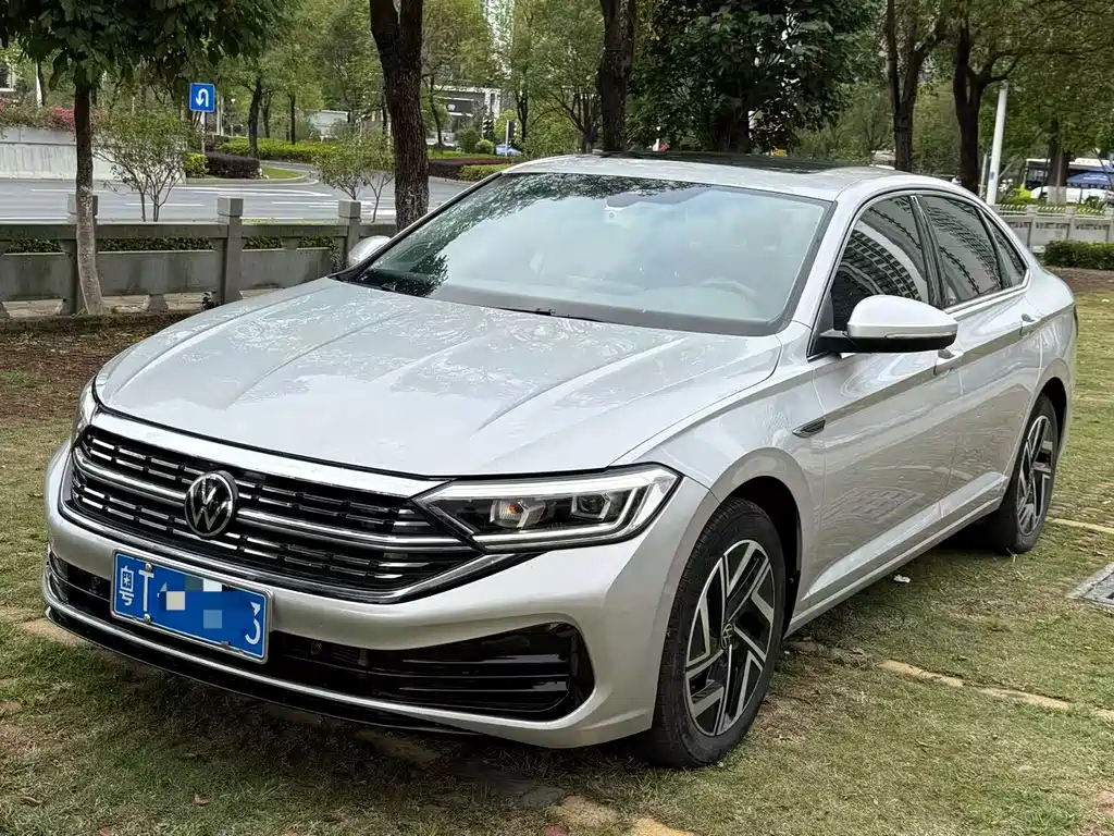 Volkswagen Sagitar 2023