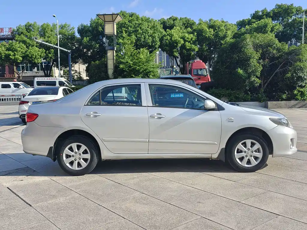 Toyota Corolla — миниатюра 7