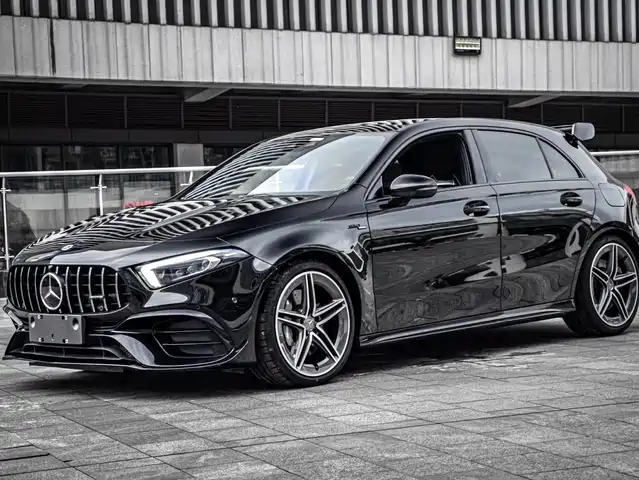 MERCEDES-BENZ  A CLASS AMG 2020