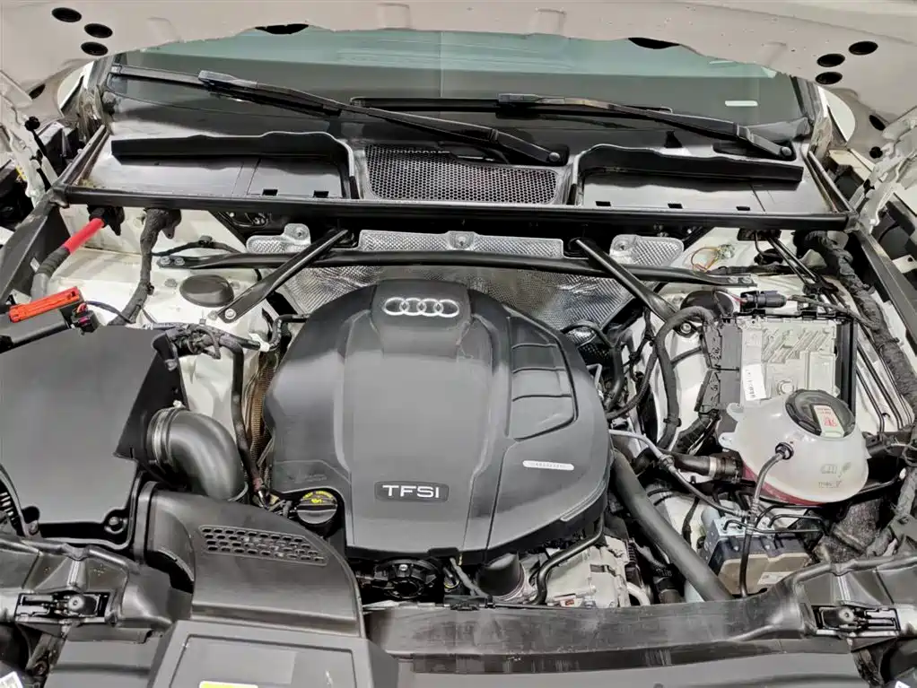 Audi Q5L 2022 Белый из Китая, фото 2