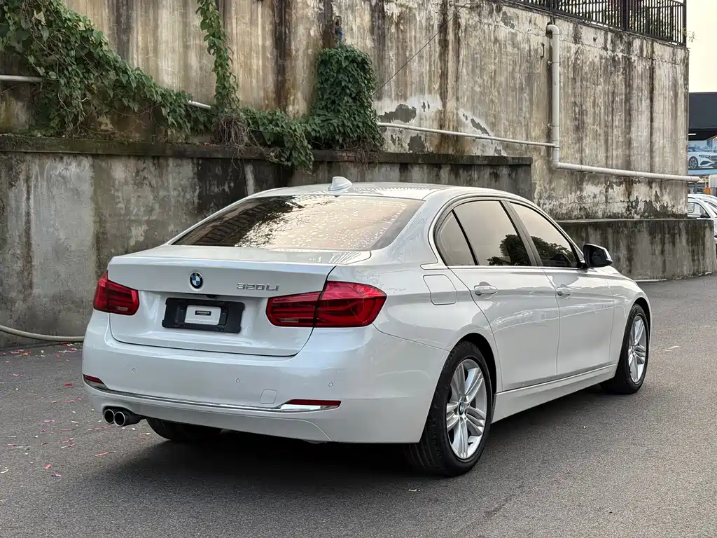 BMW 3 Series — миниатюра 6