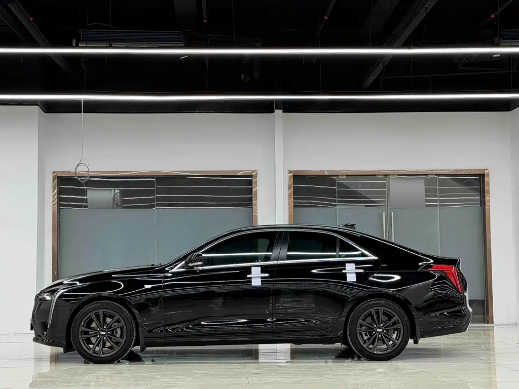 Cadillac CT4 — миниатюра 3