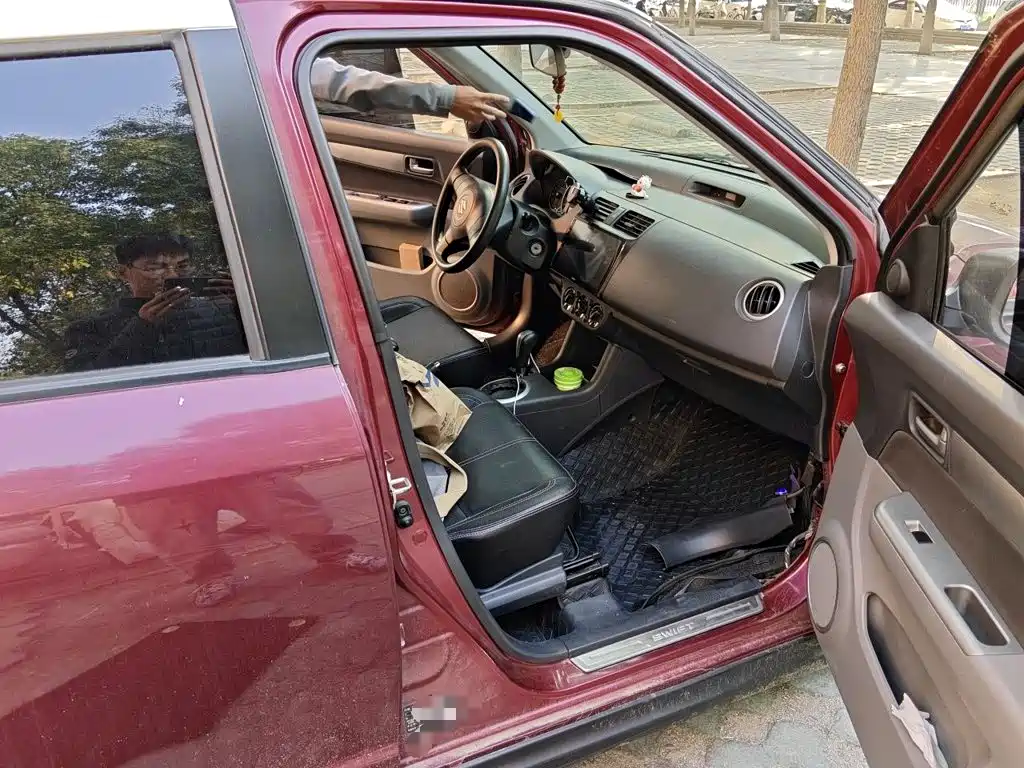 Suzuki Swift — миниатюра 18