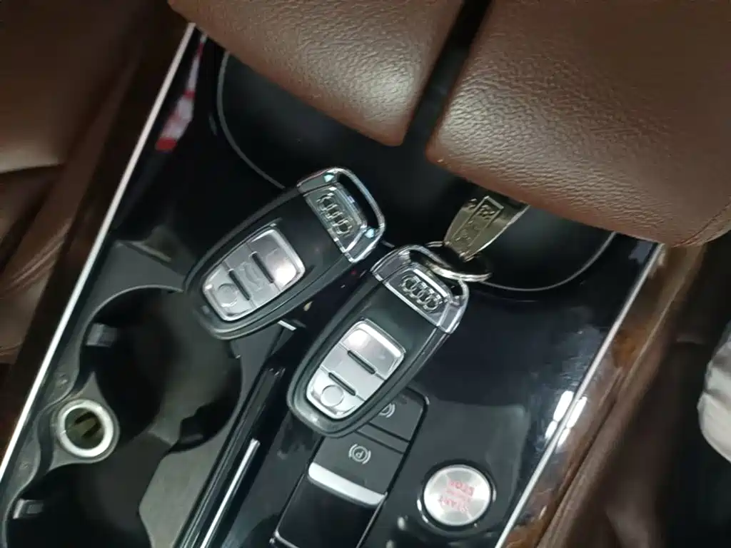 Audi A8 — миниатюра 9