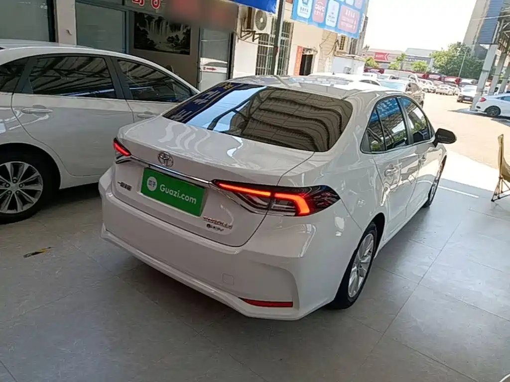 Toyota Corolla — миниатюра 7