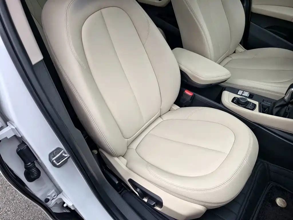 BMW X1 — миниатюра 12