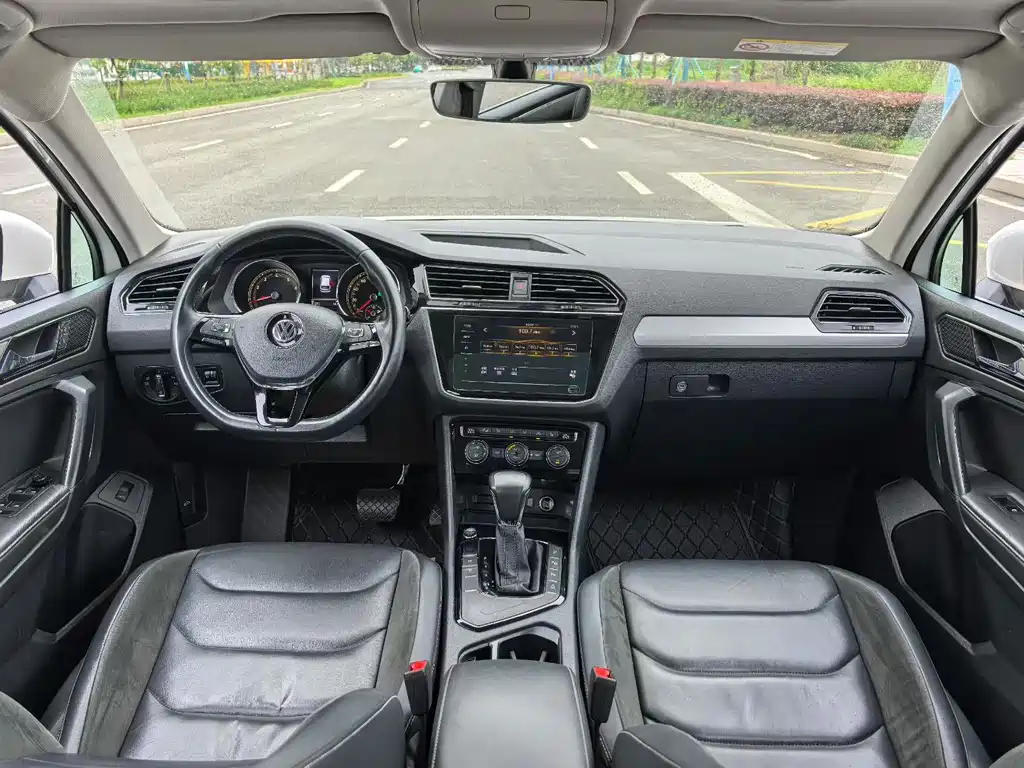 Volkswagen Tiguan L — миниатюра 4