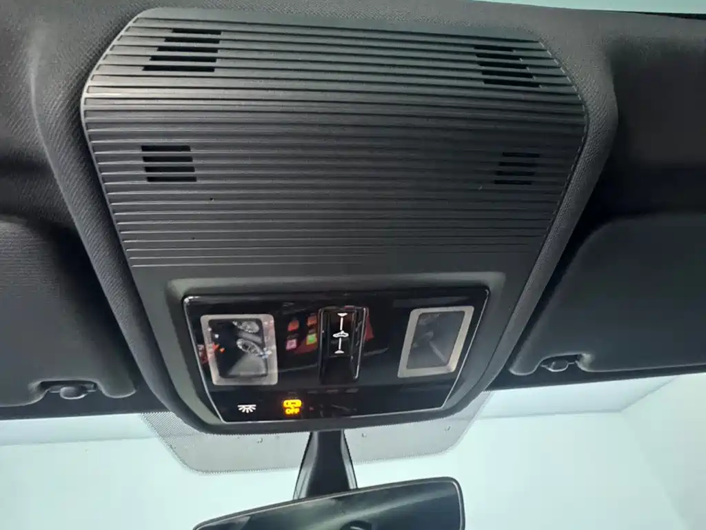 Volkswagen Golf — миниатюра 18