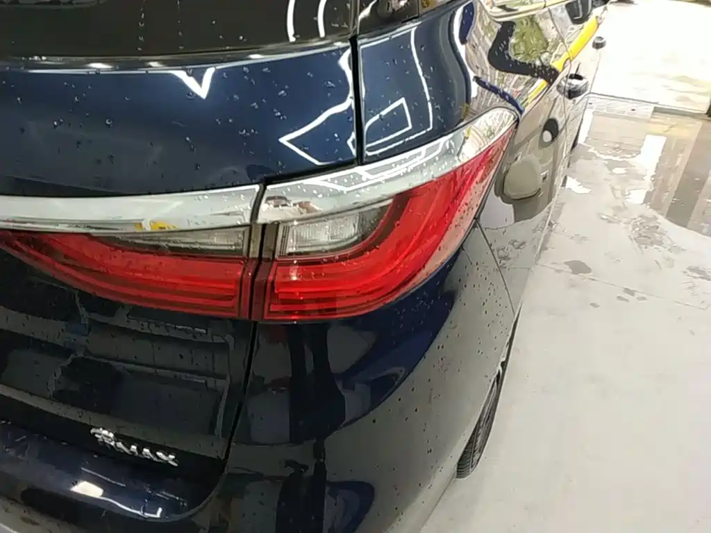 BYD MAX — миниатюра 8