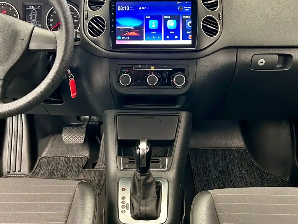 Volkswagen Tiguan — миниатюра 9