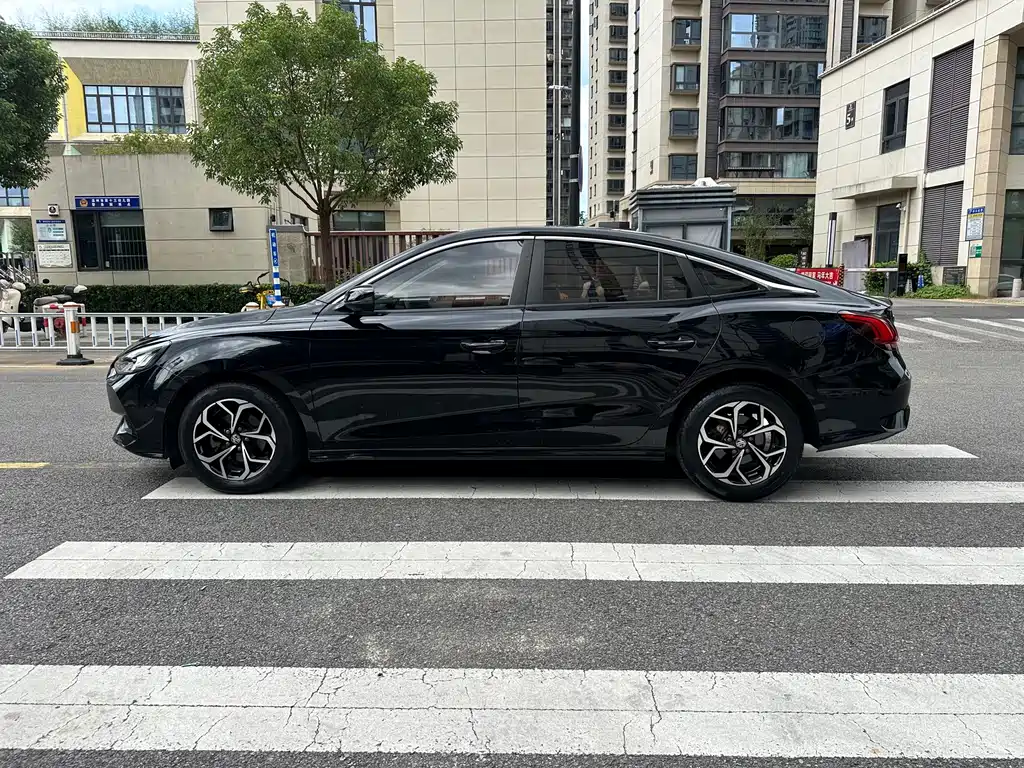 MG MG5 — миниатюра 17