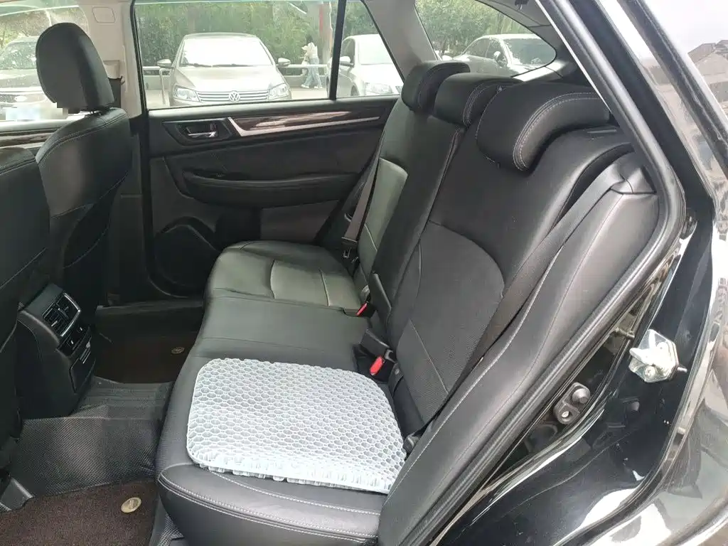 Subaru Outback — миниатюра 13