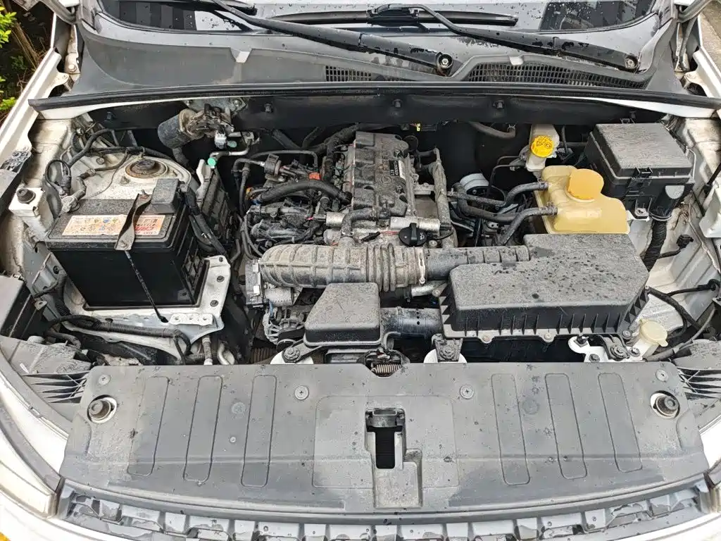Wuling Hongguang S3 — миниатюра 16