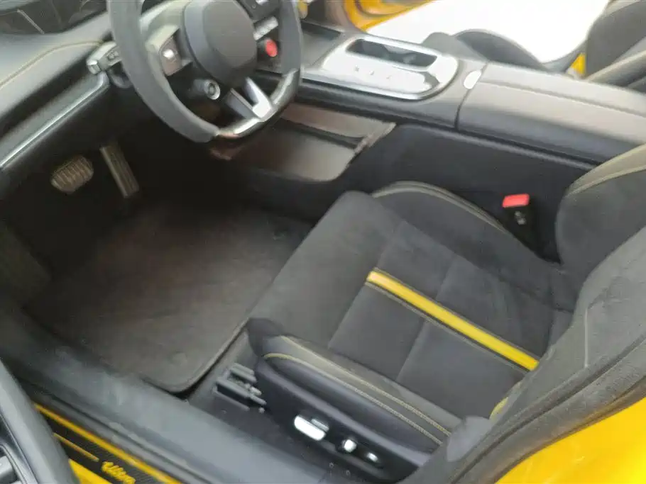 XIAOMI CAR XIAOMI SU7 ULTRA