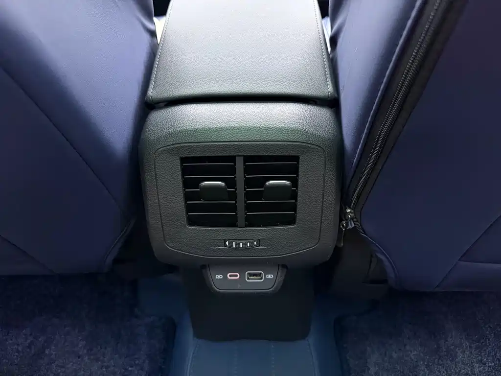 Volkswagen T-Cross — миниатюра 14