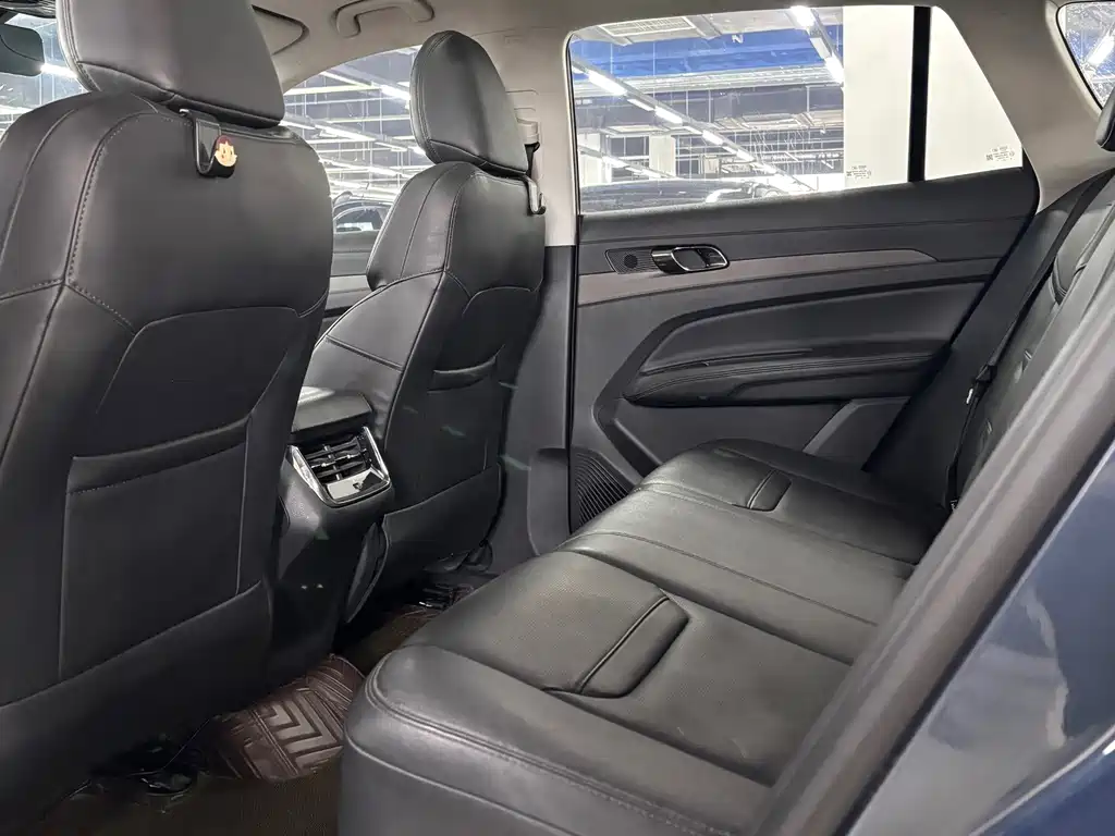 Ford Equator Sport — миниатюра 9