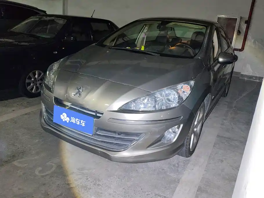 Peugeot 408