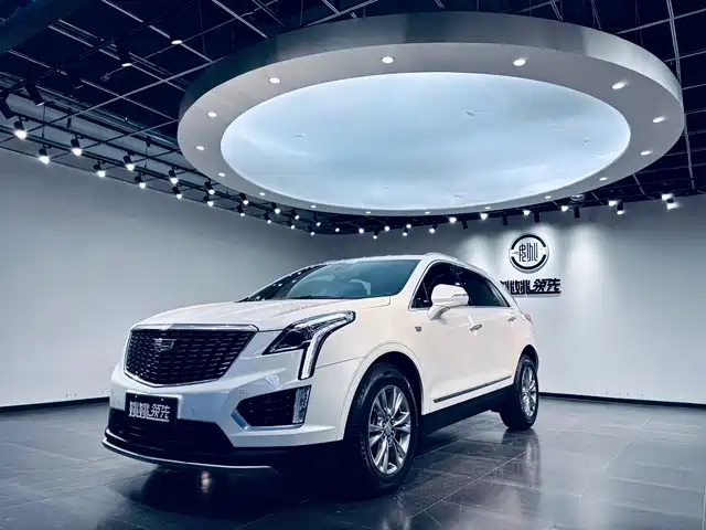CADILLAC XT5