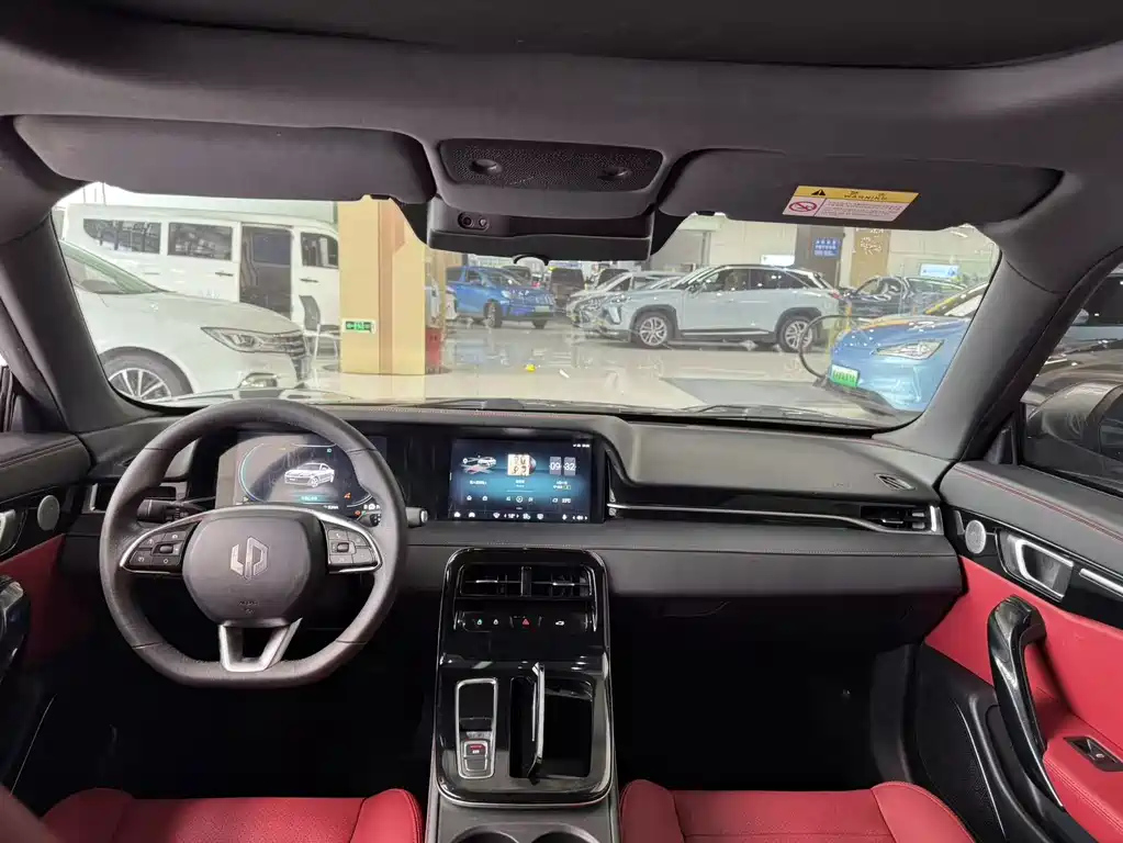 Leapmotor Leapmotor S01 — миниатюра 7