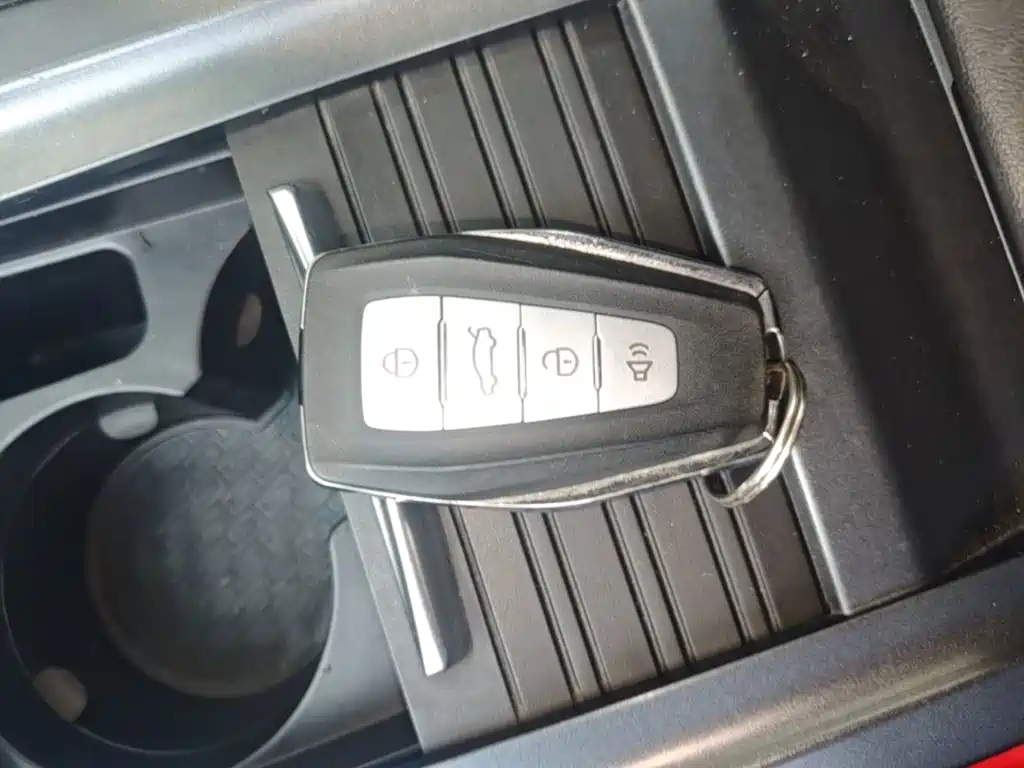 Geely Emgrand — миниатюра 9