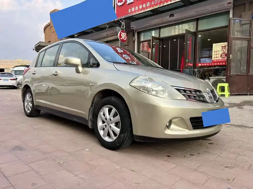 Nissan Tiida — миниатюра 3