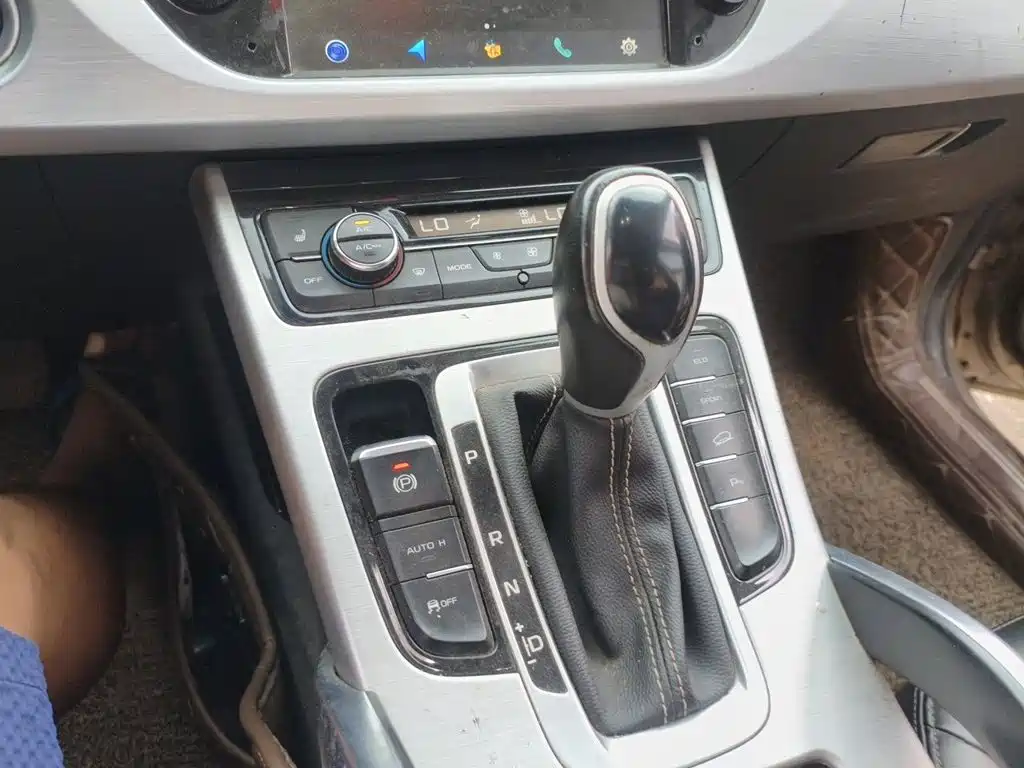 Geely Boyue — миниатюра 7