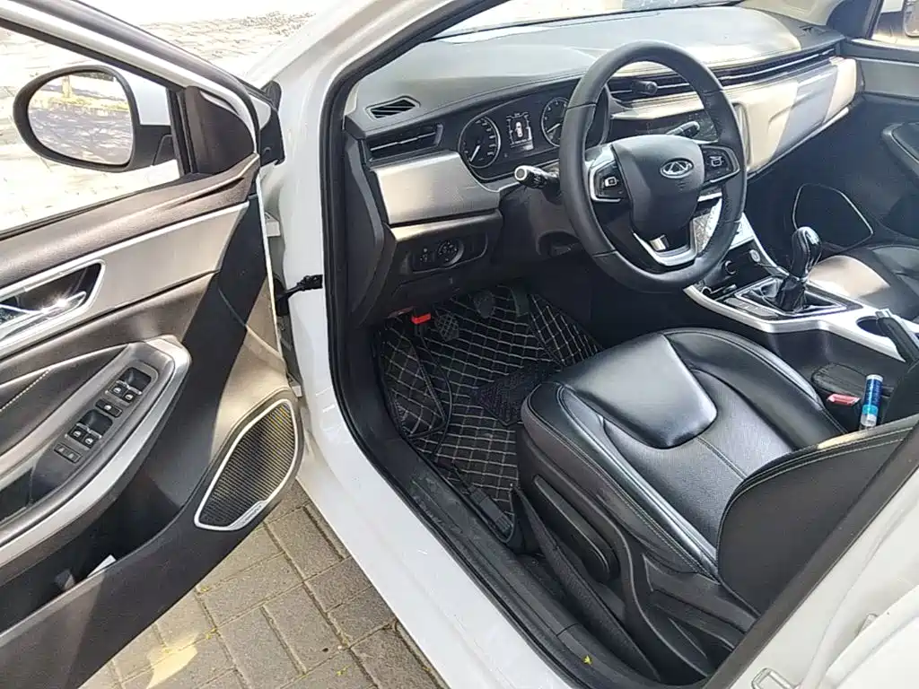 Chery Arrizo 5 — миниатюра 16