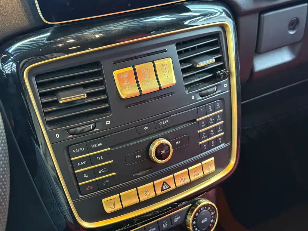 MERCEDES-BENZ G CLASS