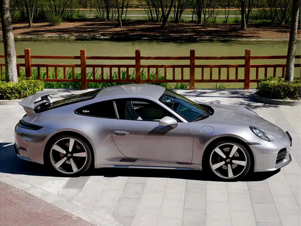 Porsche 911 2025 Carrera 3.0T