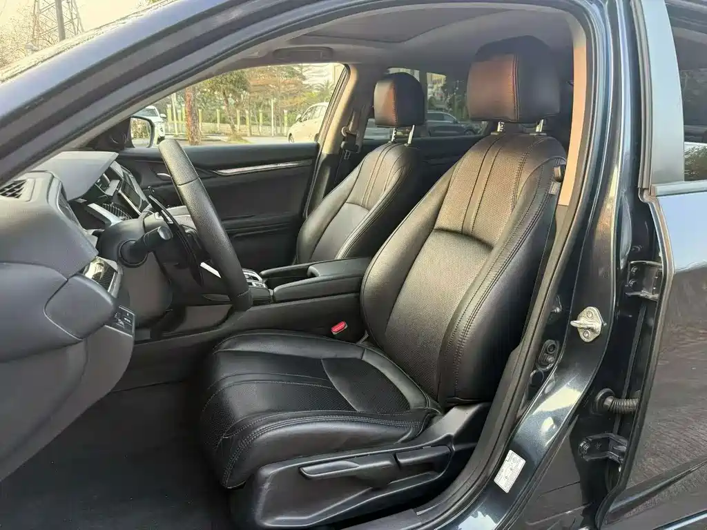 Honda Civic — миниатюра 5