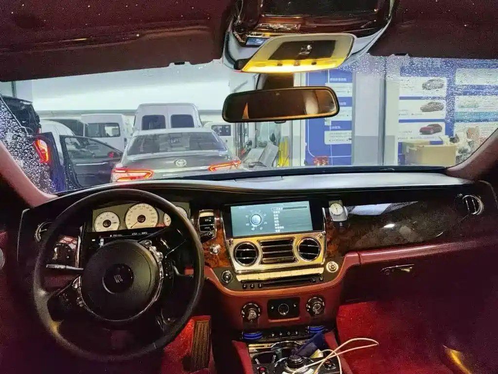 Rolls-Royce Ghost 6.6T Standard Edition, фото 5