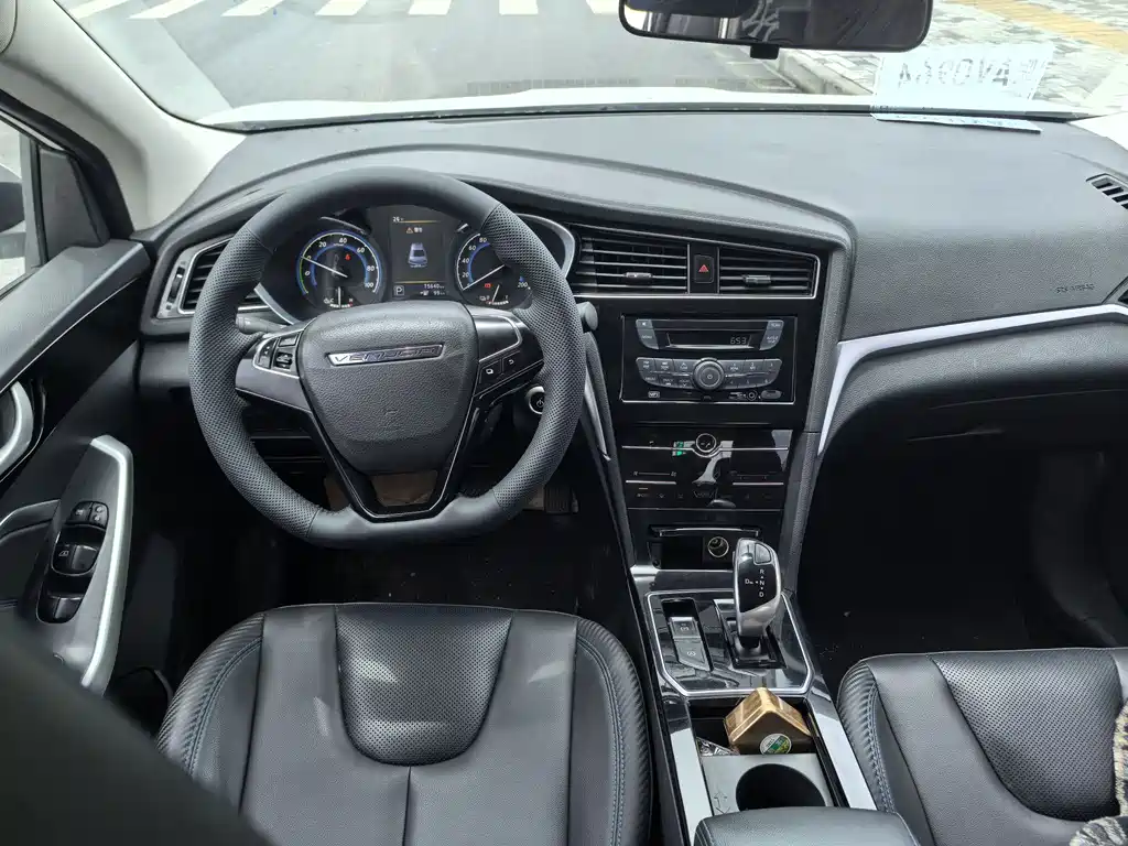 Venucia D60EV 2022 Comfort
