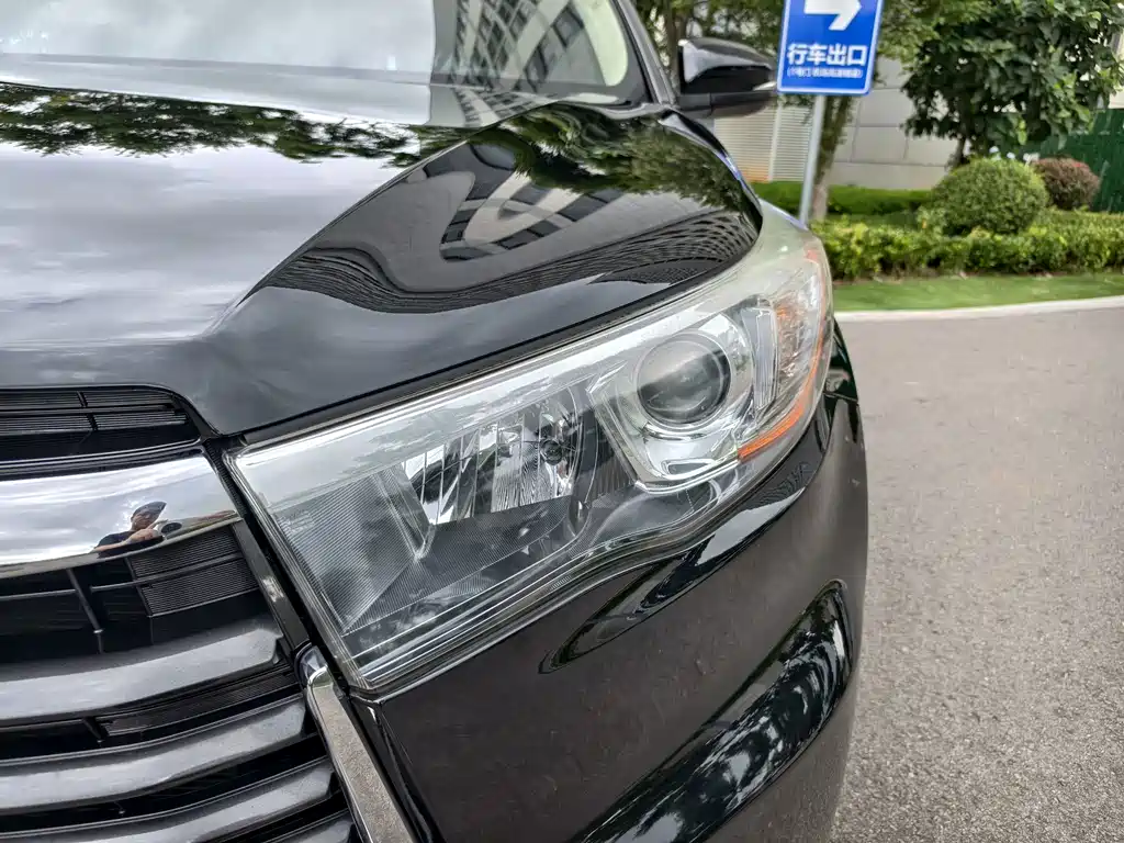 Toyota Highlander — миниатюра 4