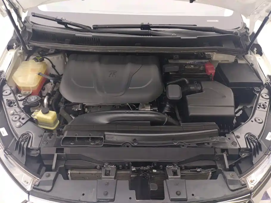 BYD MAX — миниатюра 10