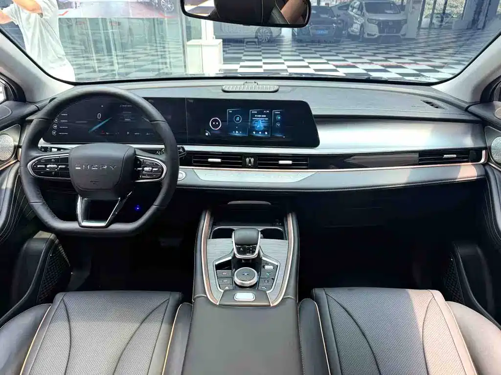 Chery Omoda — миниатюра 11