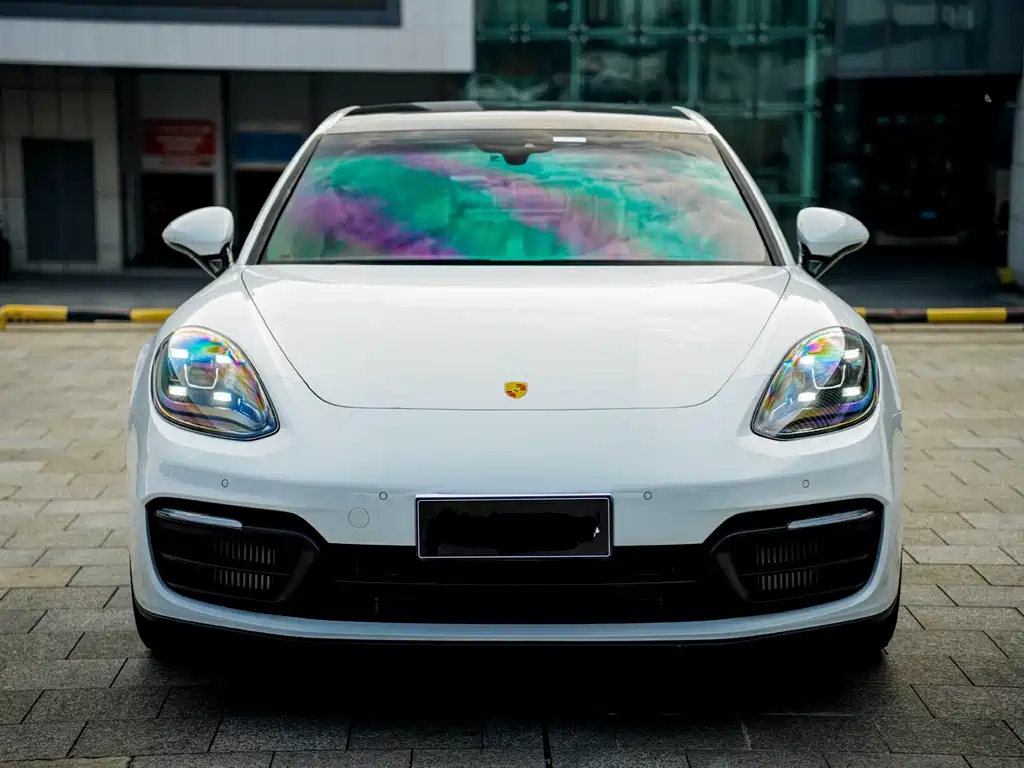 Porsche Panamera — миниатюра 2