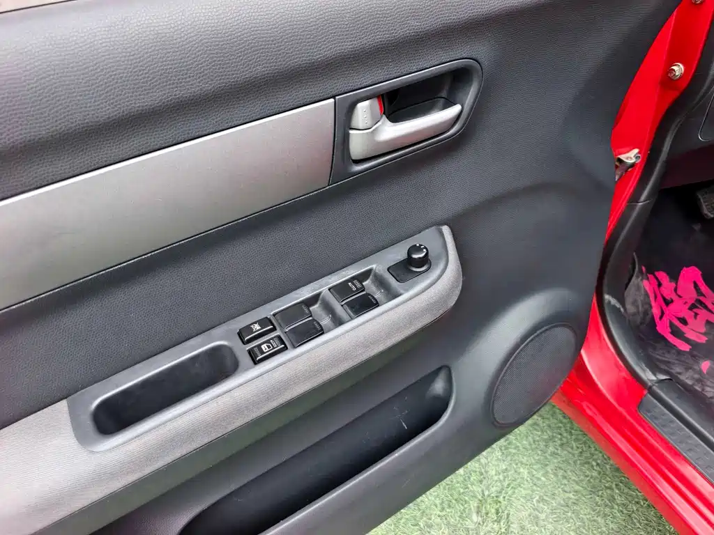 Suzuki Swift — миниатюра 10