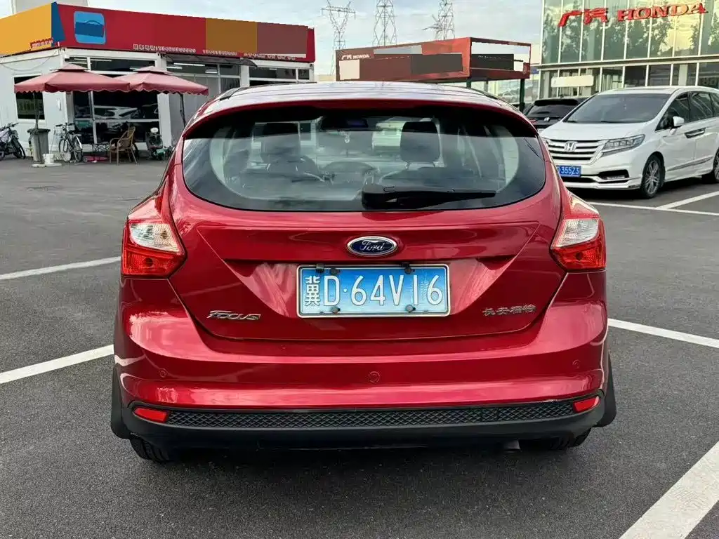 Ford Focus — миниатюра 5