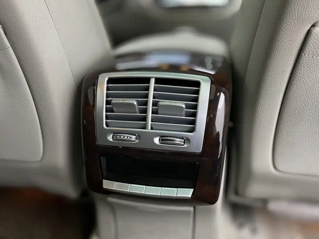 Mercedes-Benz S-Class — миниатюра 24