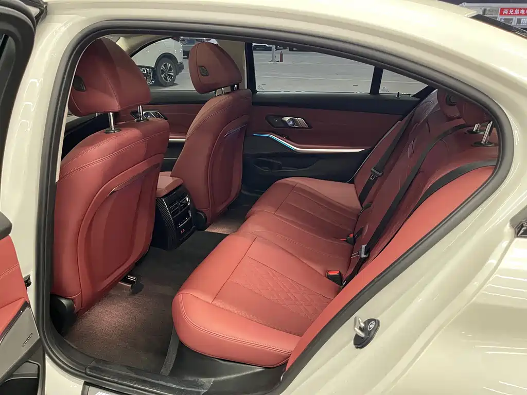 BMW 3 Series — миниатюра 23
