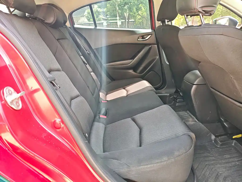 Mazda 3 Axela — миниатюра 14